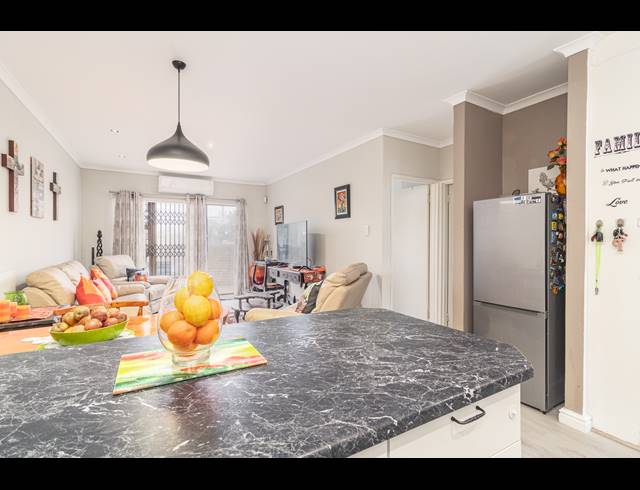 2 BEDROOM TOWNHOUSE RENTED IN SONSTRAAL HEIGHTS